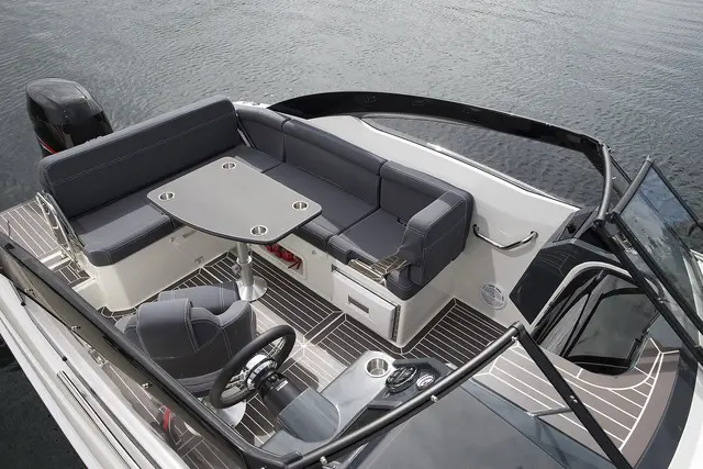 Parker 630 Bowrider – Bild 2