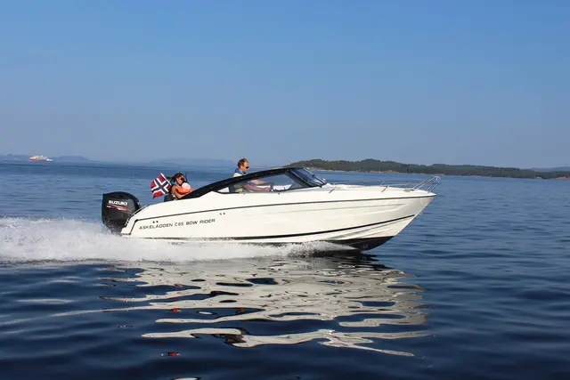Parker 690 Bowrider – Bild 5