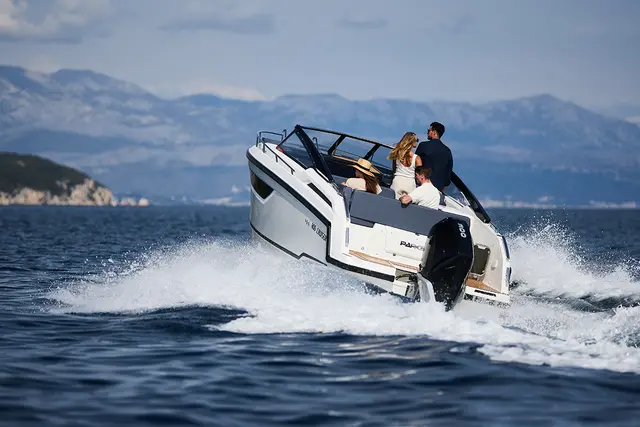 Parker 800 Cruiser – Bild 3