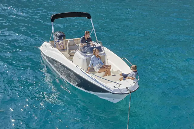 Quicksilver Activ 555 Open – Bild 1