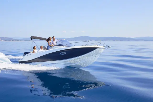 Quicksilver Activ 675 Sundeck – Bild 4