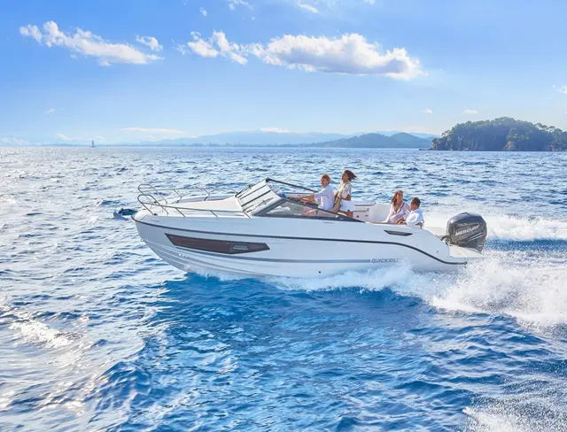 Quicksilver Activ 755 Cruiser – Bild 1