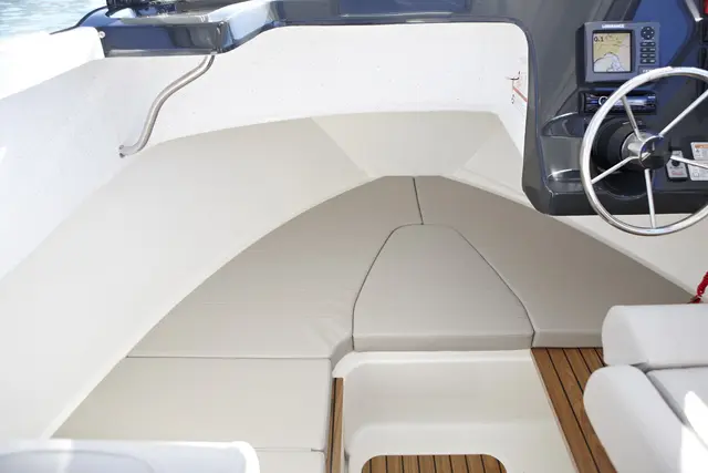 Quicksilver Captur 675 Pilothouse – Bild 8