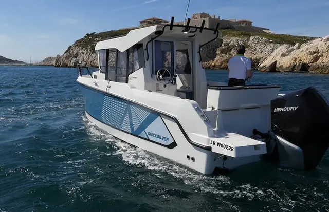 Quicksilver Captur 805 Pilothouse – Bild 8