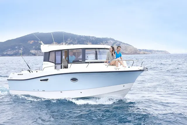 Quicksilver Captur 905 Pilothouse – Bild 2