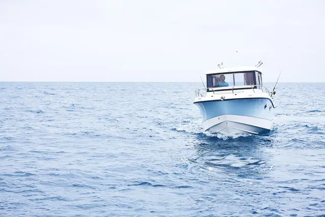 Quicksilver Captur 905 Pilothouse – Bild 3